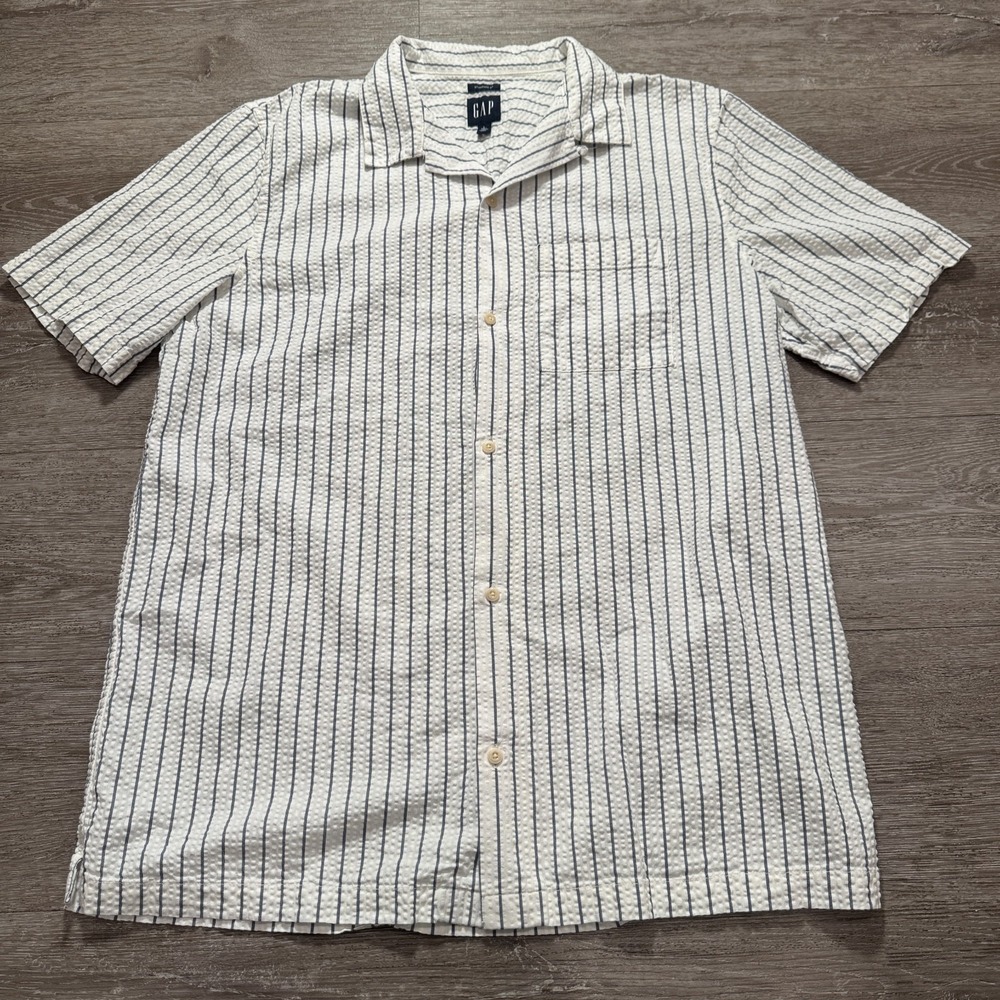 GAP Shirt Mens Large Tall White Blue Stripe Seersucker Short Sleeve Button Camp